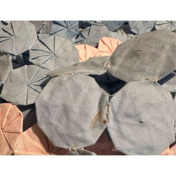 Antique Handmade 1940s YoYo Quilt - Picture 5 of 5